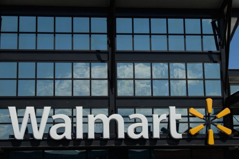 Walmart and Outlier Ventures’ web3 accelerator launches with five startups