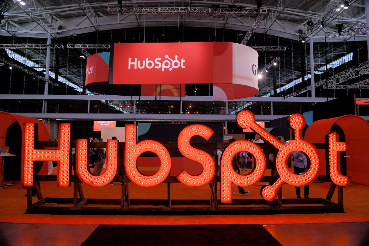 HubSpot picks up B2B data provider Clearbit to enhance its AI platform
